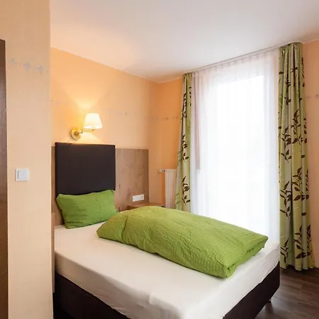 Zum Rosenbachschen Löwen 3* Hilders
