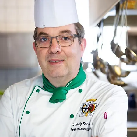 Zum Rosenbachschen Löwen Gasthof 3*