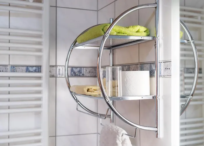 Zum Rosenbachschen Lowen